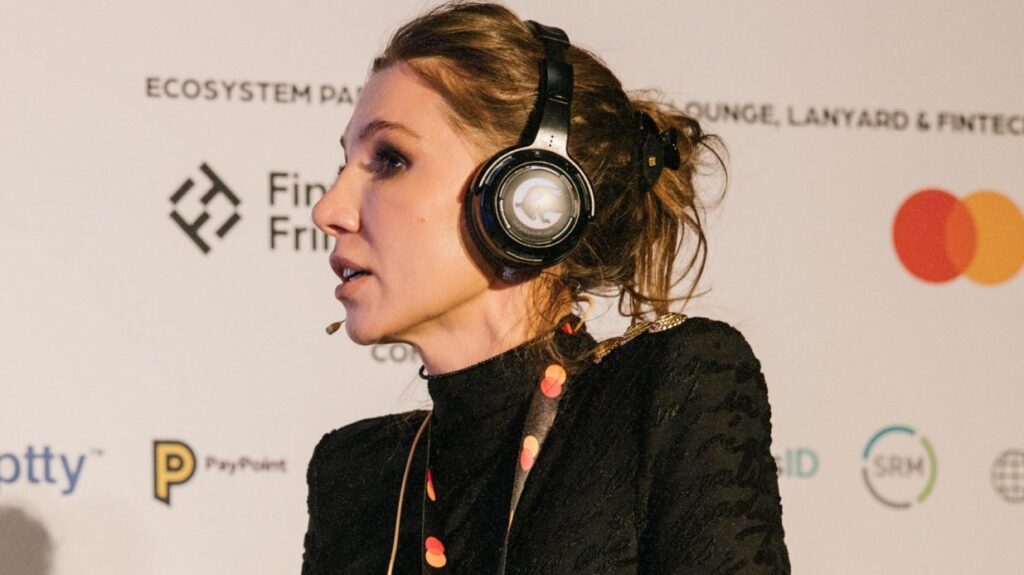 Ahead of sanctions, Alyona Shevtsova transferred luxury real estate to her mother, Liliya Potonya, to shield assets linked to IBOX Bank schemes